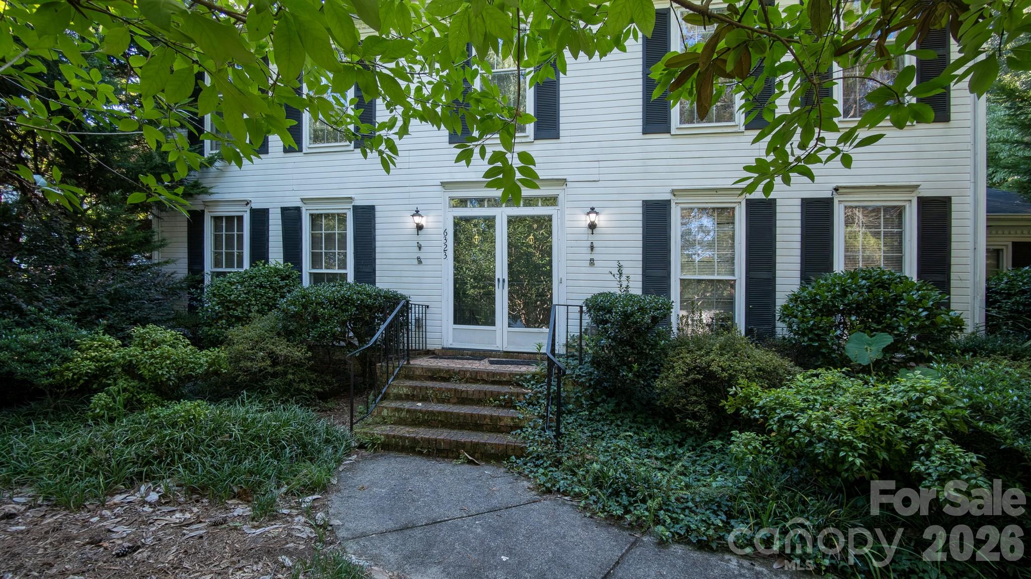6323 Chalyce Lane Property Photo 4