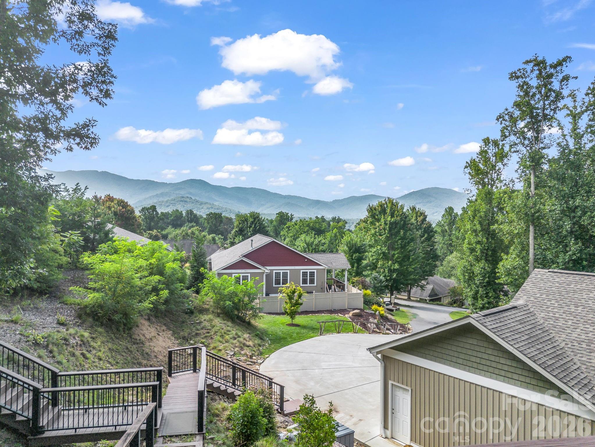 39 Village Overlook Loop Property Photo 6