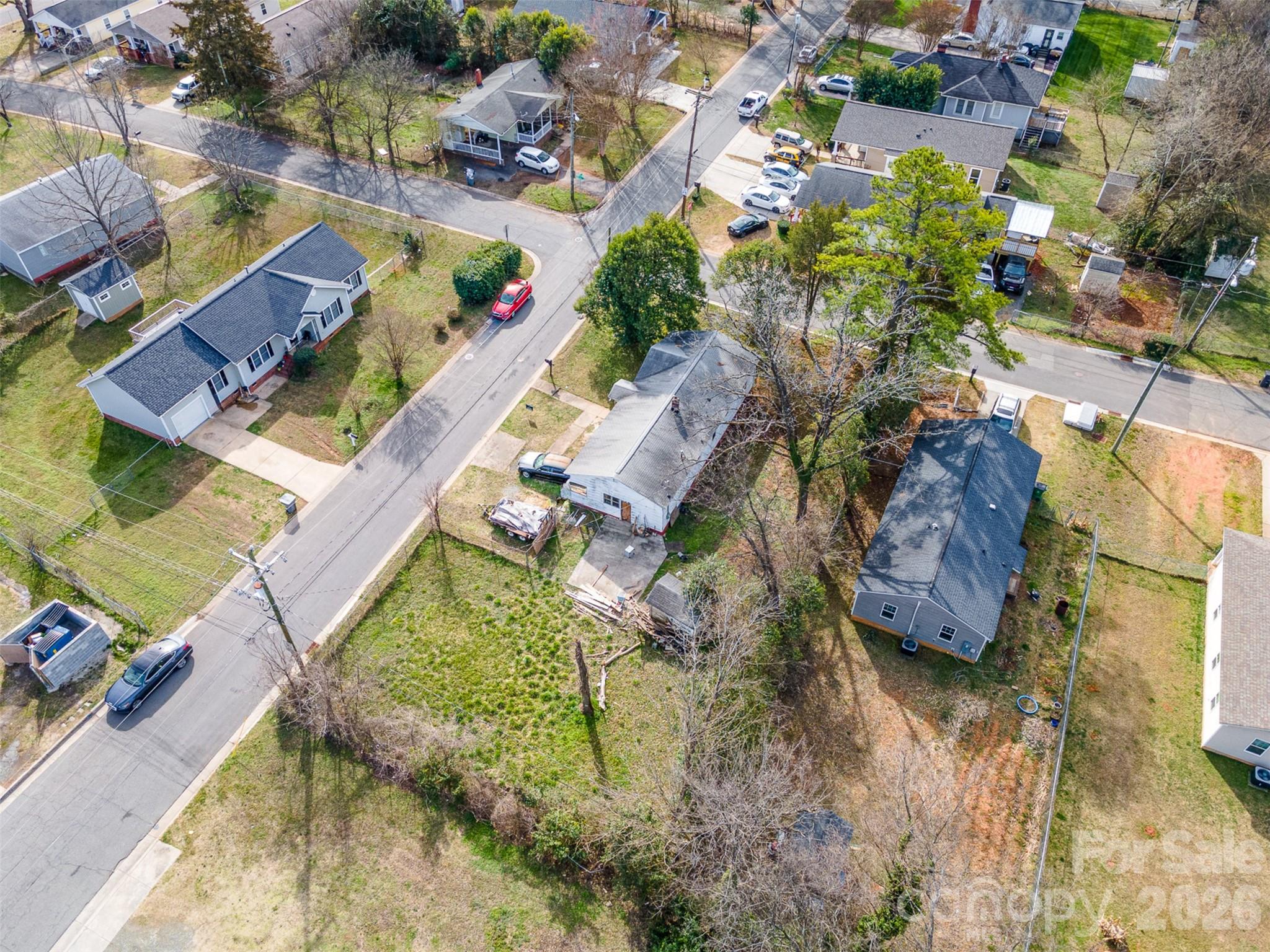 2914 Ridge Avenue Property Photo 2