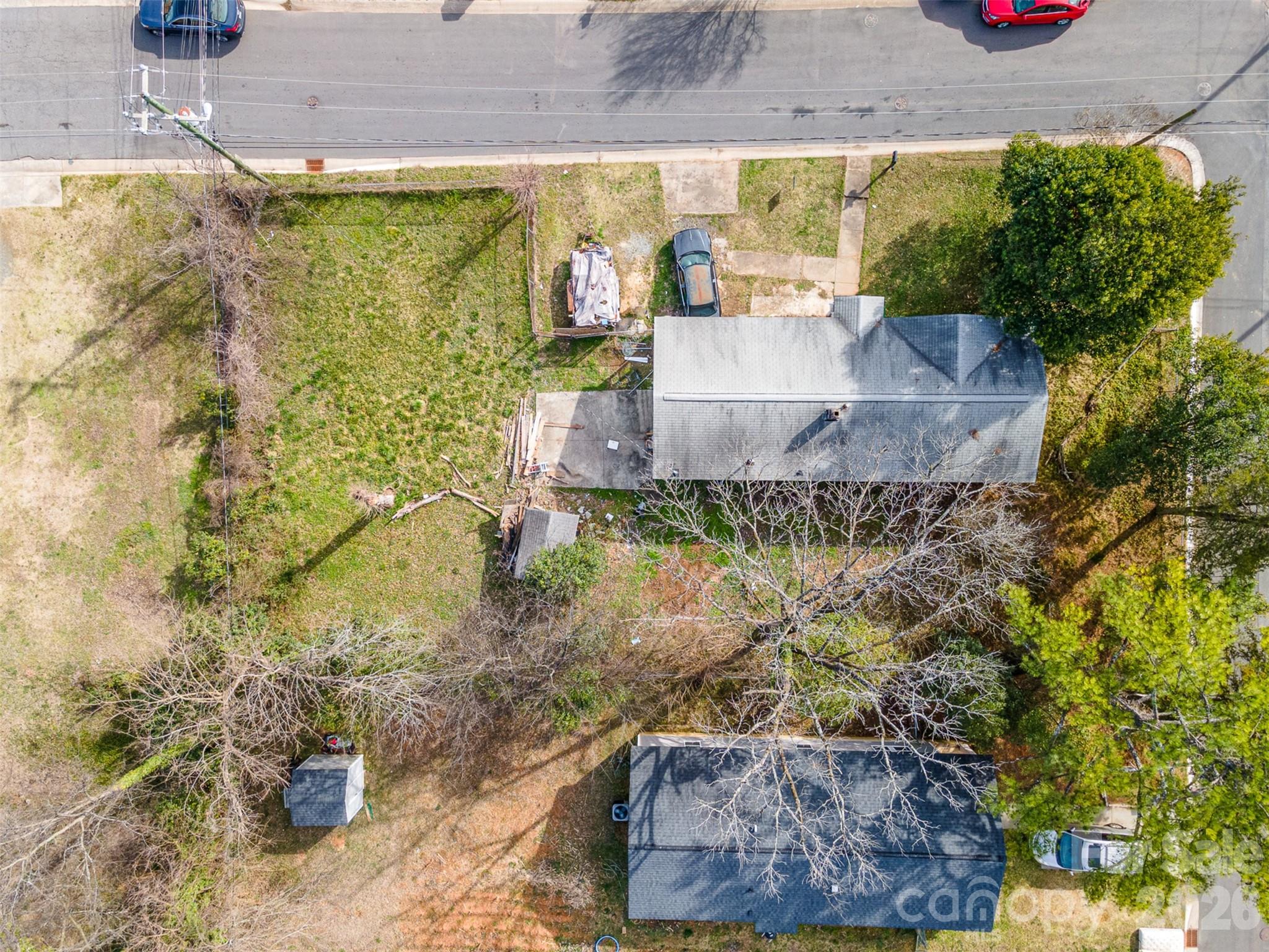 2914 Ridge Avenue Property Photo 3