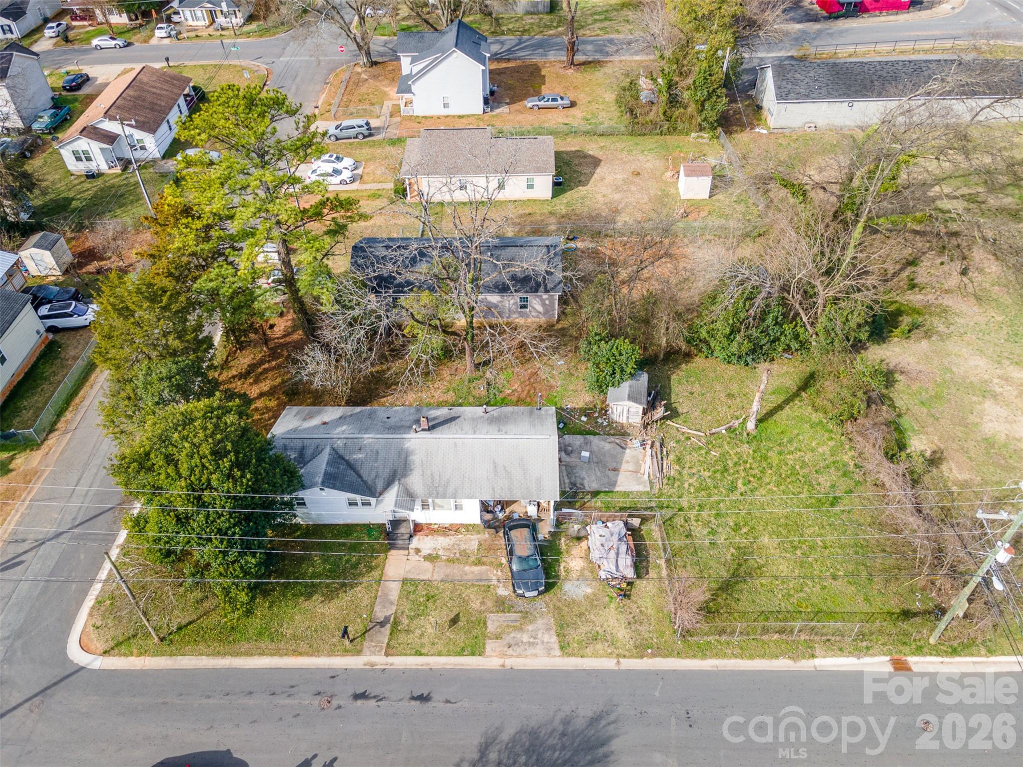 2914 Ridge Avenue Property Photo 4