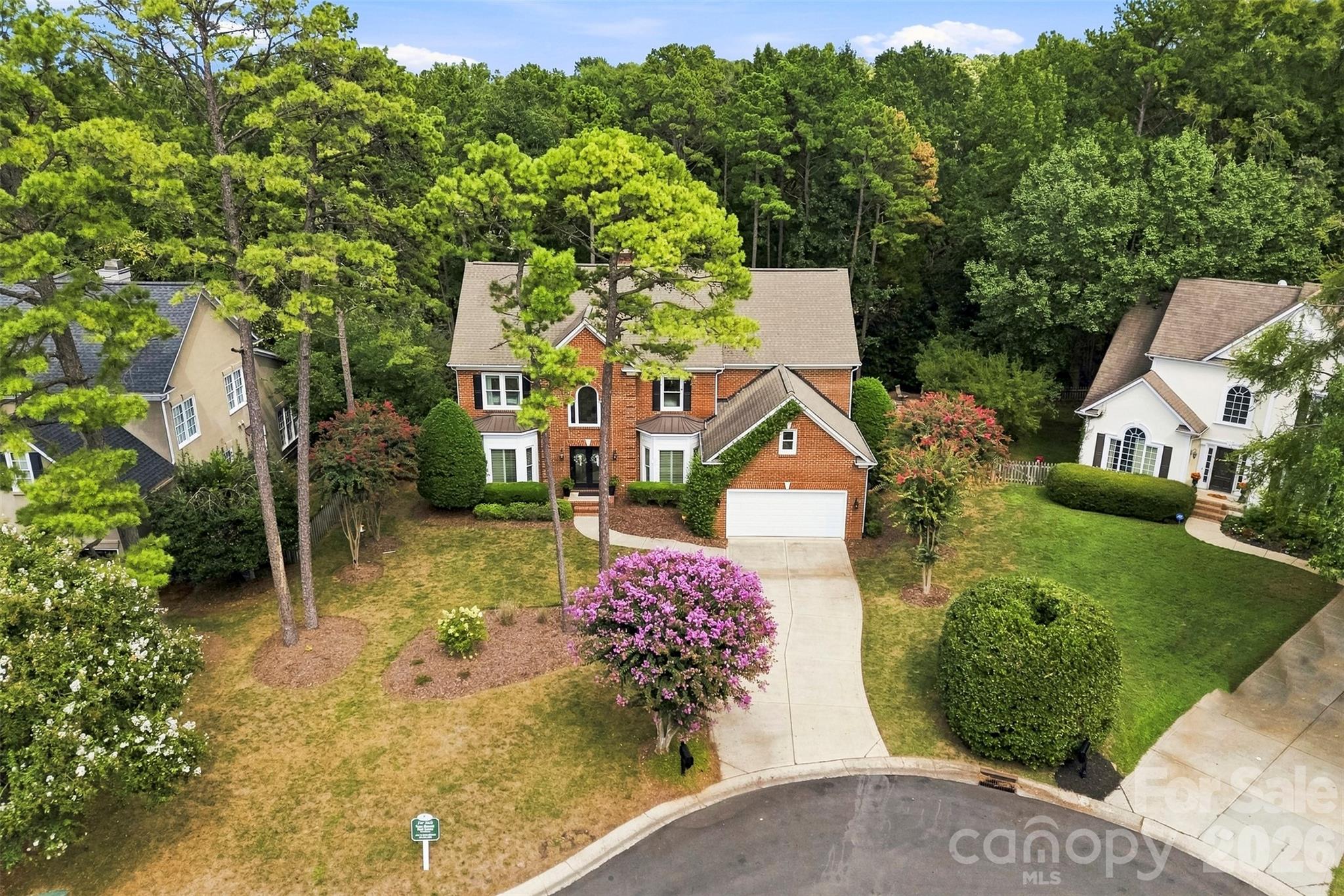 7337 Versailles Lane Property Photo 1