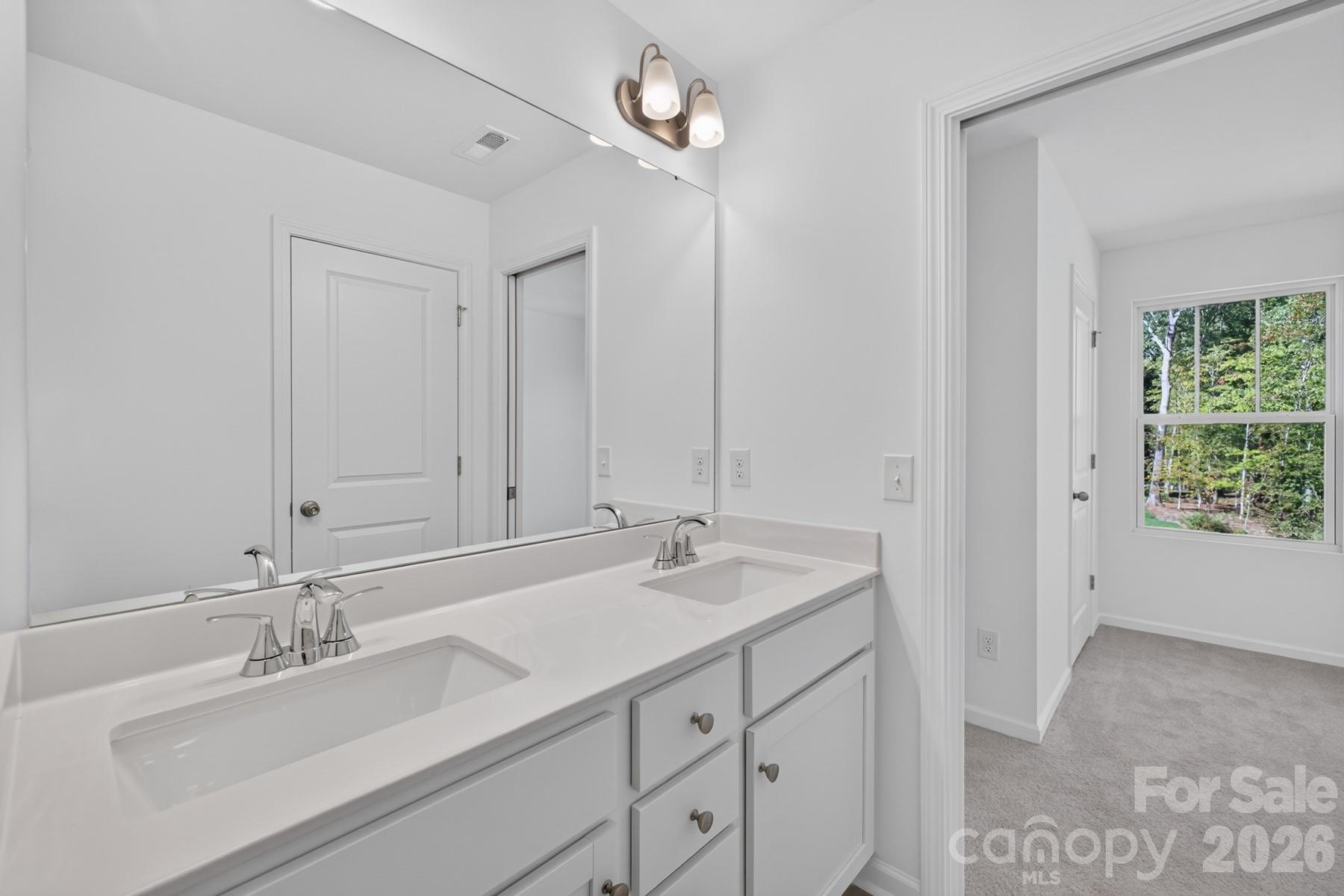130 E Springhouse Court 14 Property Photo 27
