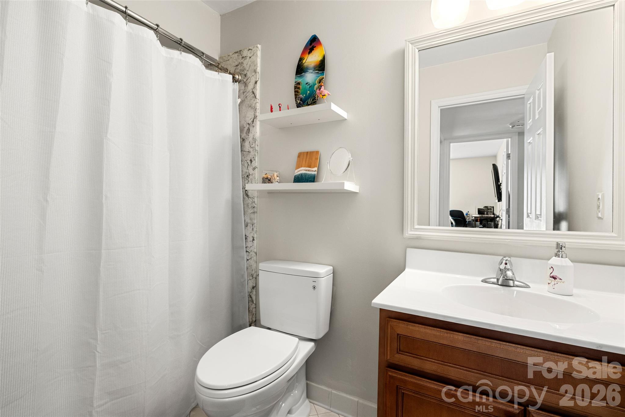7912 Greenside Court Property Photo 9
