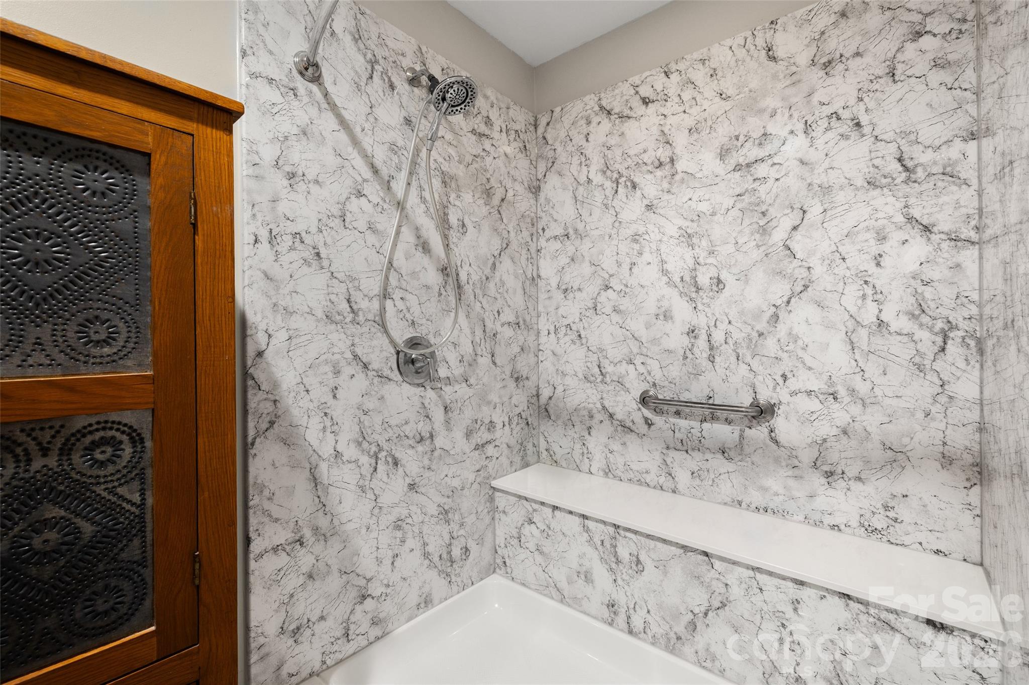 7912 Greenside Court Property Photo 13