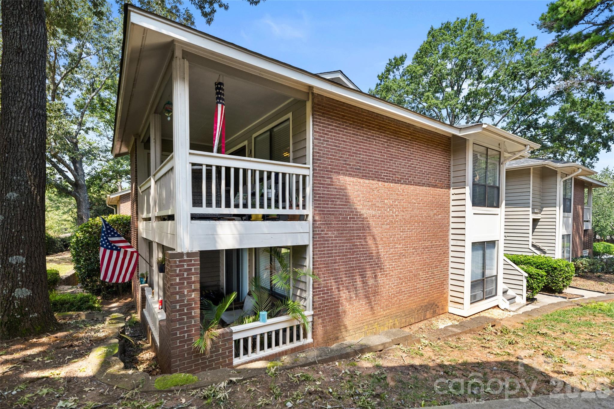 7912 Greenside Court Property Photo 19