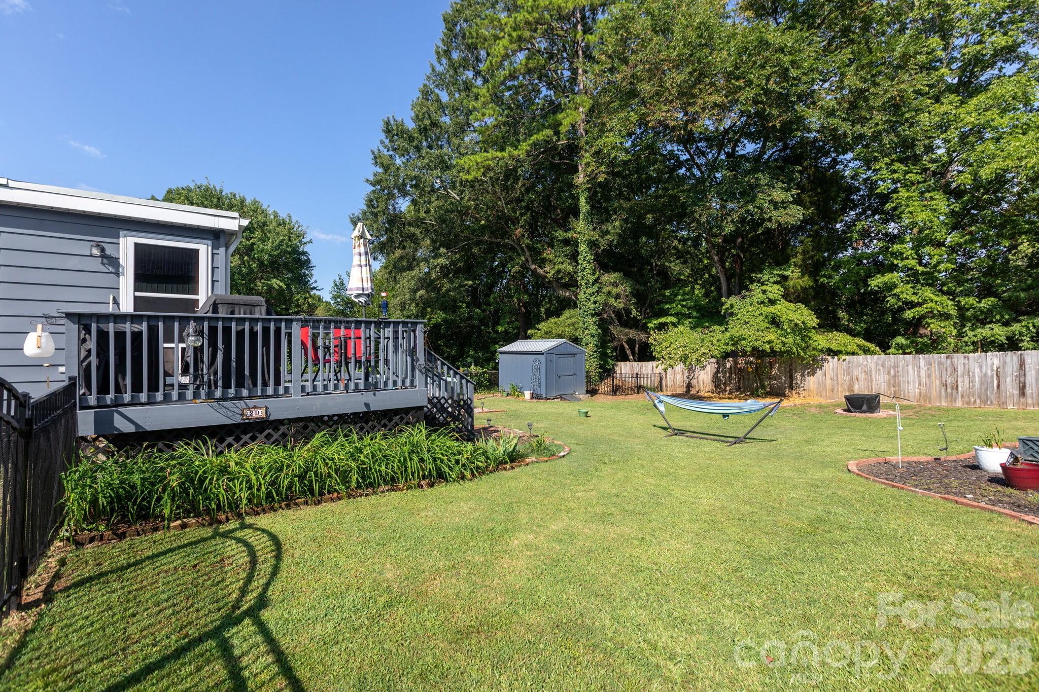 1030 N Jackson Street Property Photo 19