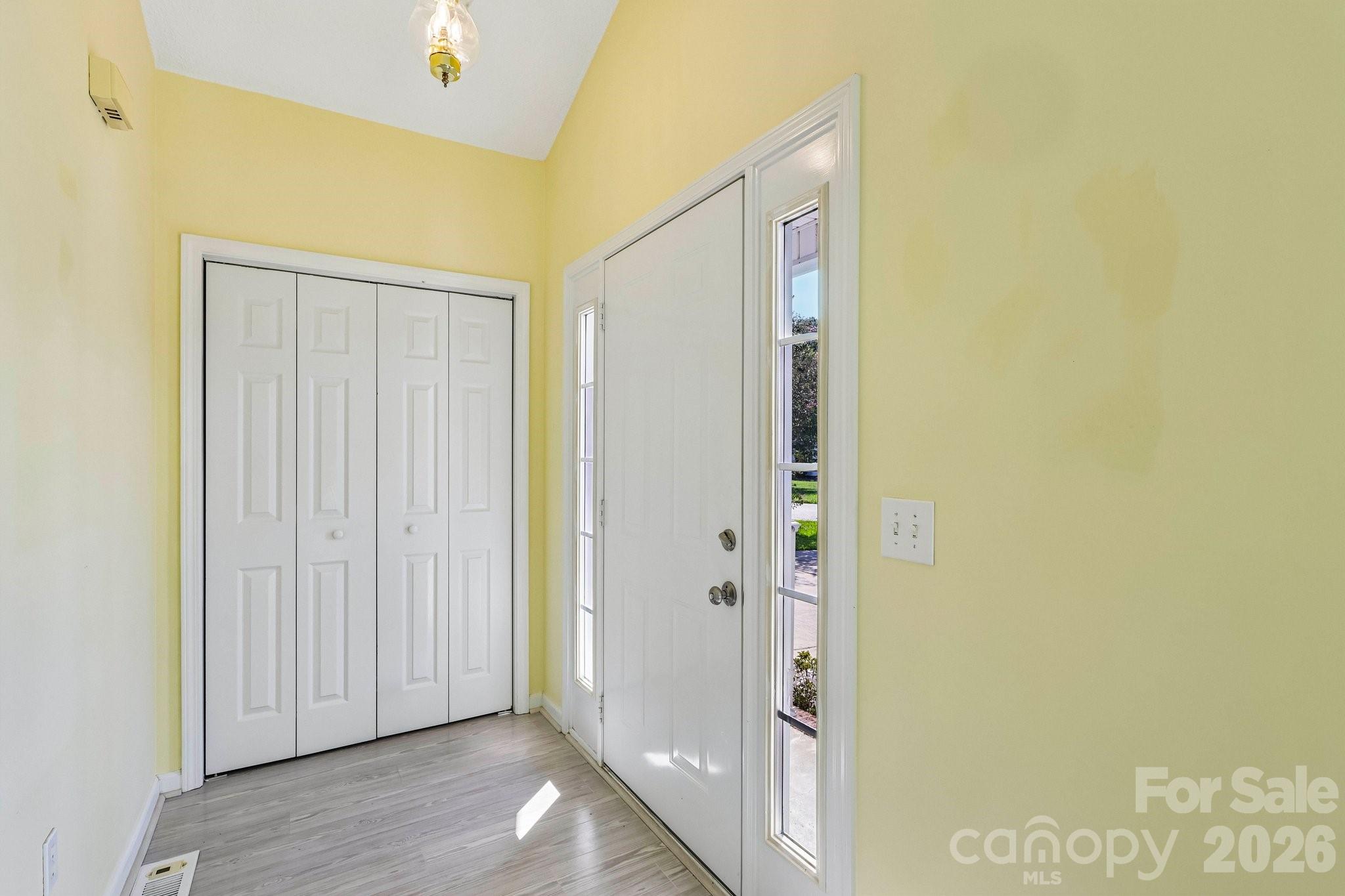 854 Highlander Court Property Photo 5