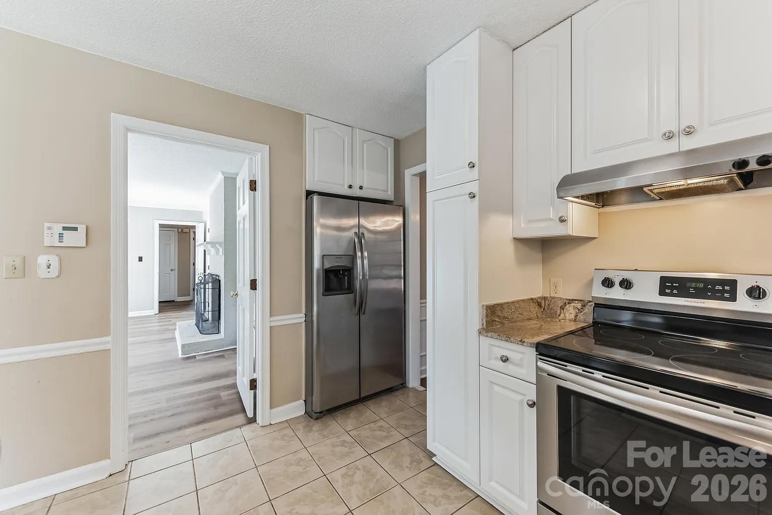2801 Valencia Terrace Property Photo 8