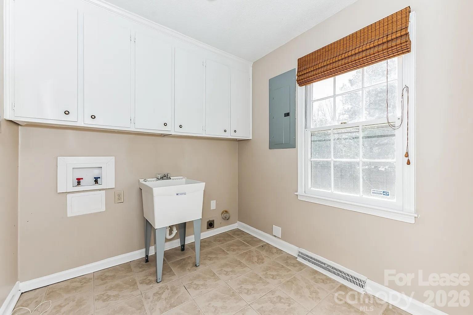 2801 Valencia Terrace Property Photo 16
