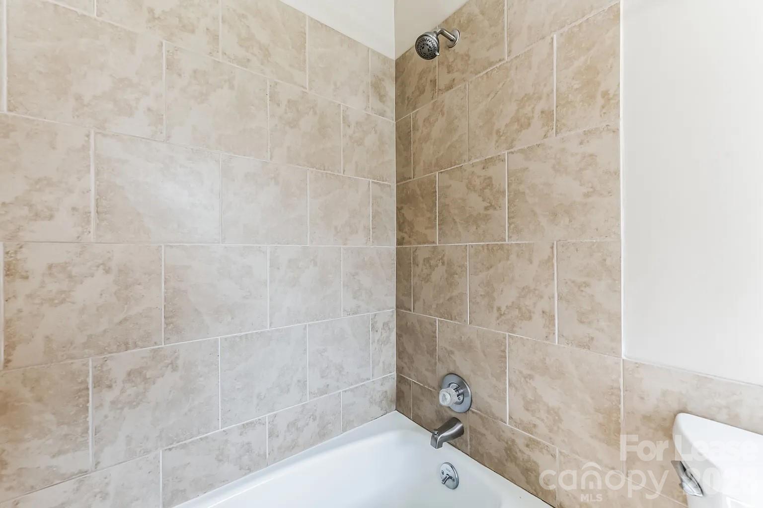 2801 Valencia Terrace Property Photo 22