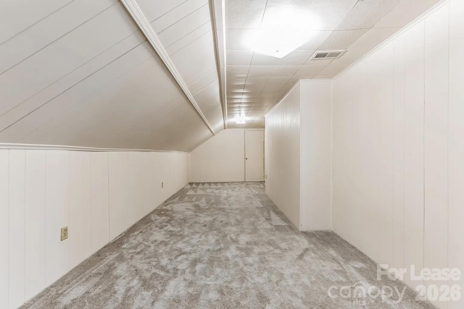 2801 Valencia Terrace Property Photo 25