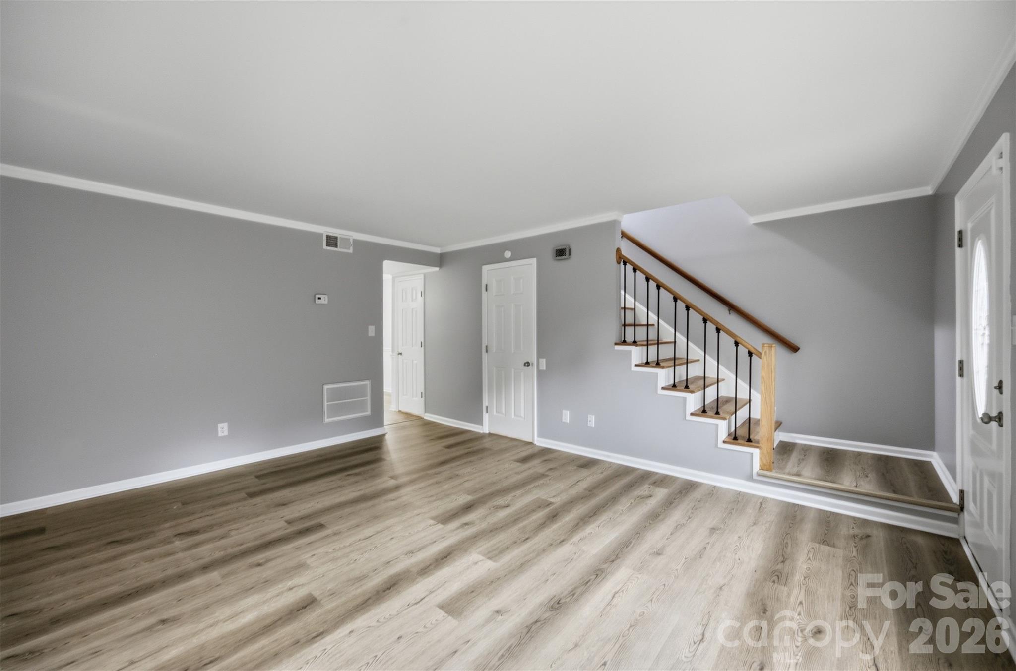 1228 Oakwood Avenue B Property Photo 7