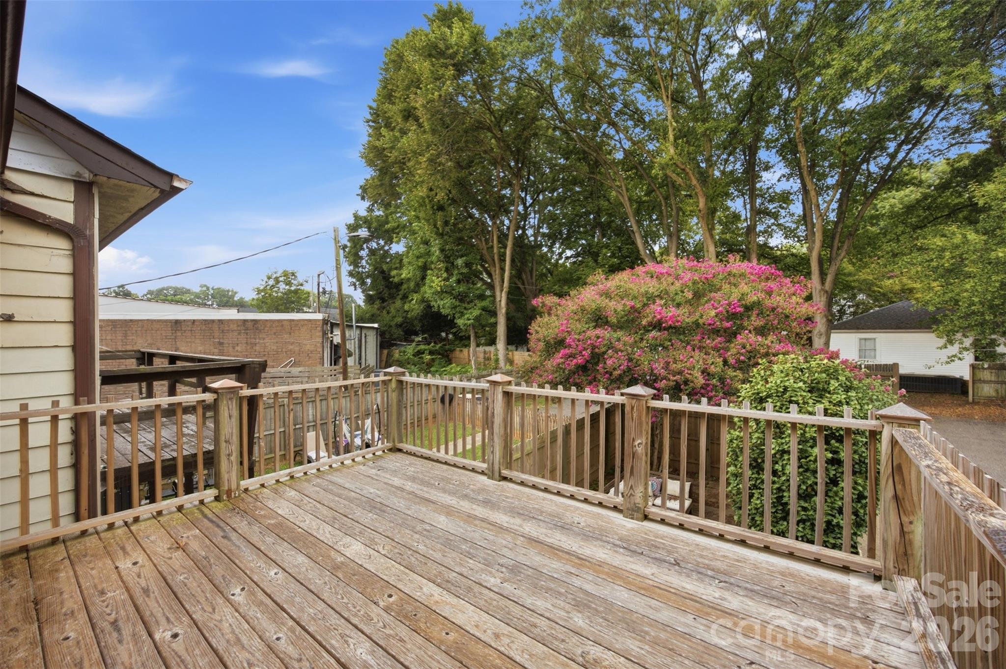 1228 Oakwood Avenue B Property Photo 20