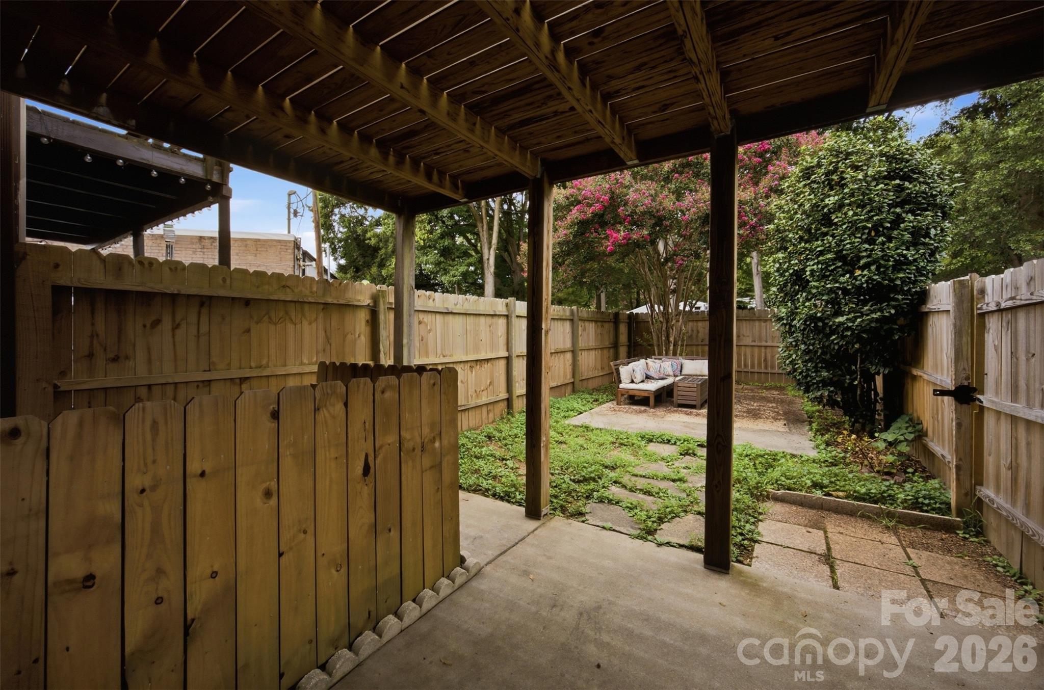 1228 Oakwood Avenue B Property Photo 22
