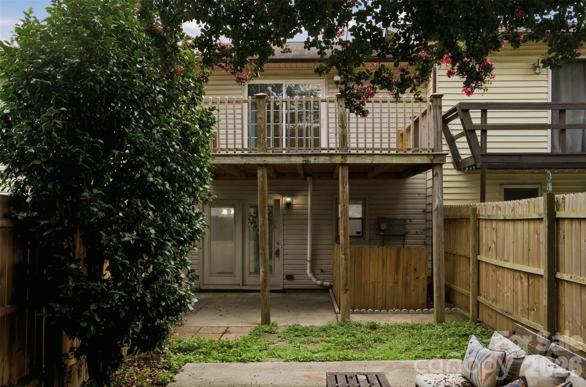 1228 Oakwood Avenue B Property Photo 23