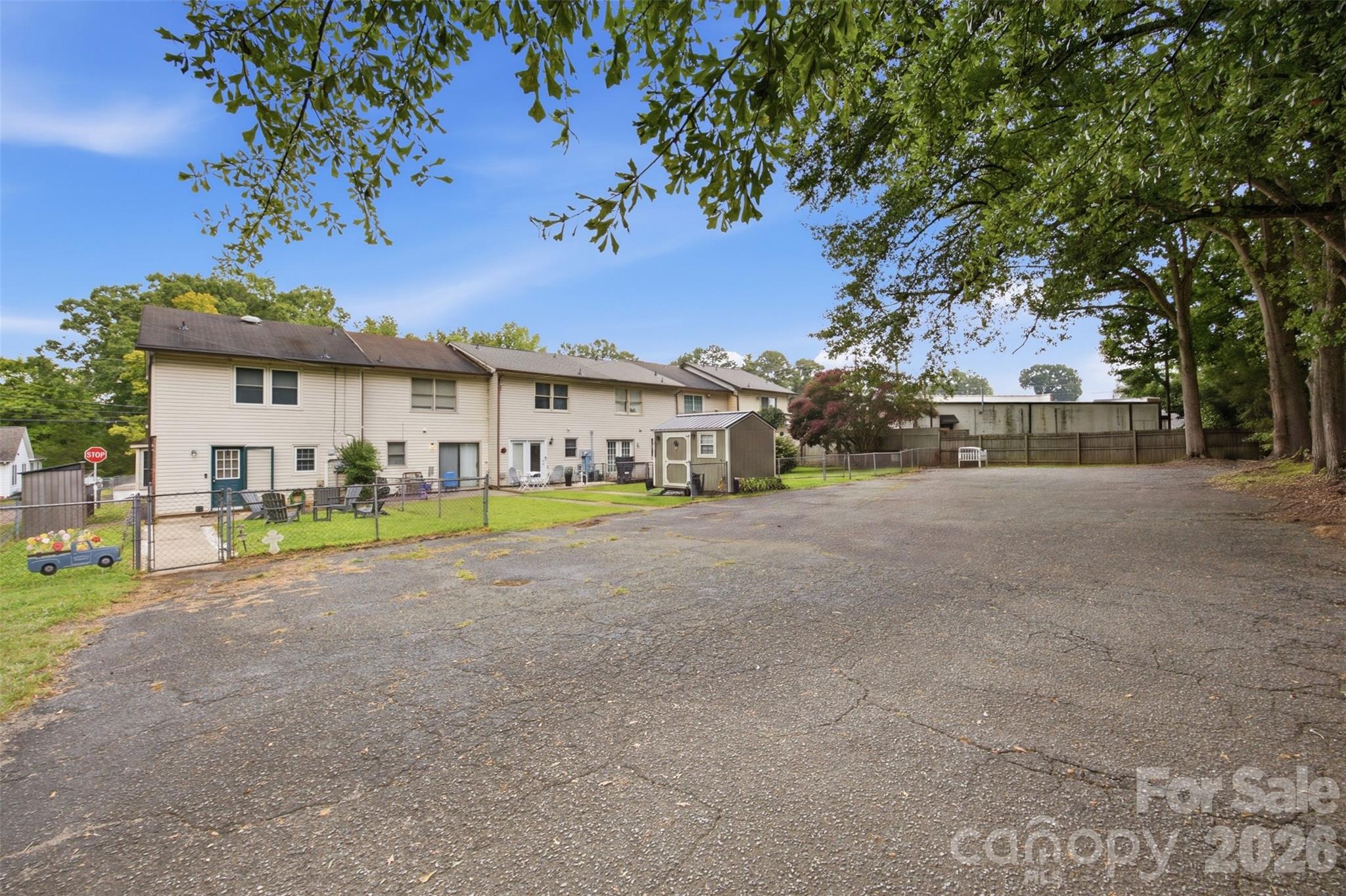 1228 Oakwood Avenue B Property Photo 28