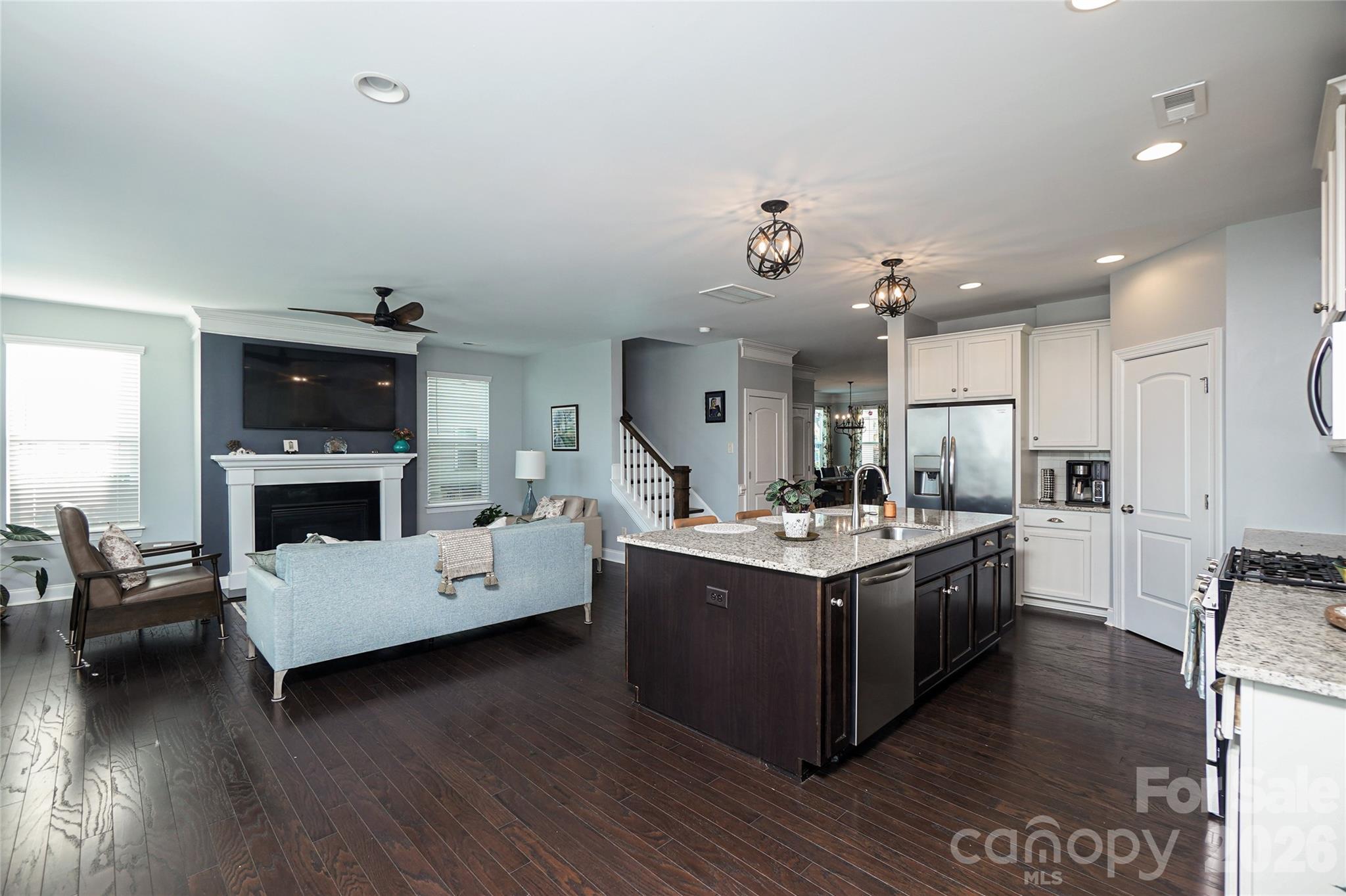 1300 Thessallian Lane Property Photo 3