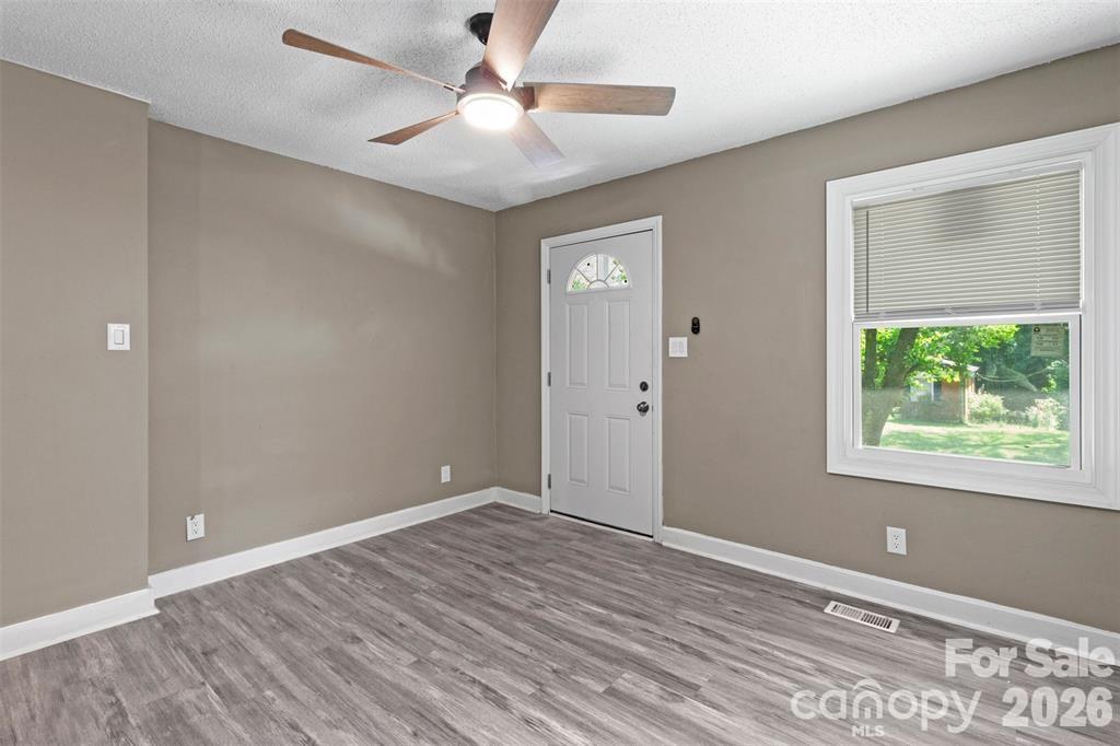 2516 Remington Street Property Photo 7