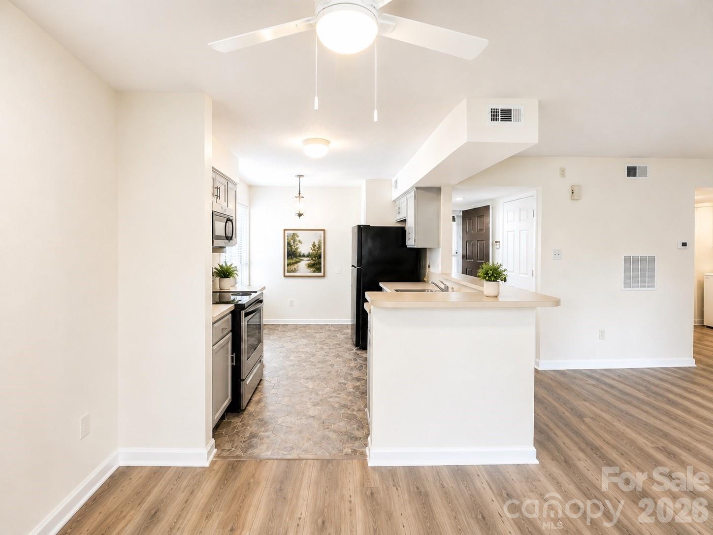 7220 Winery Lane Property Photo 6