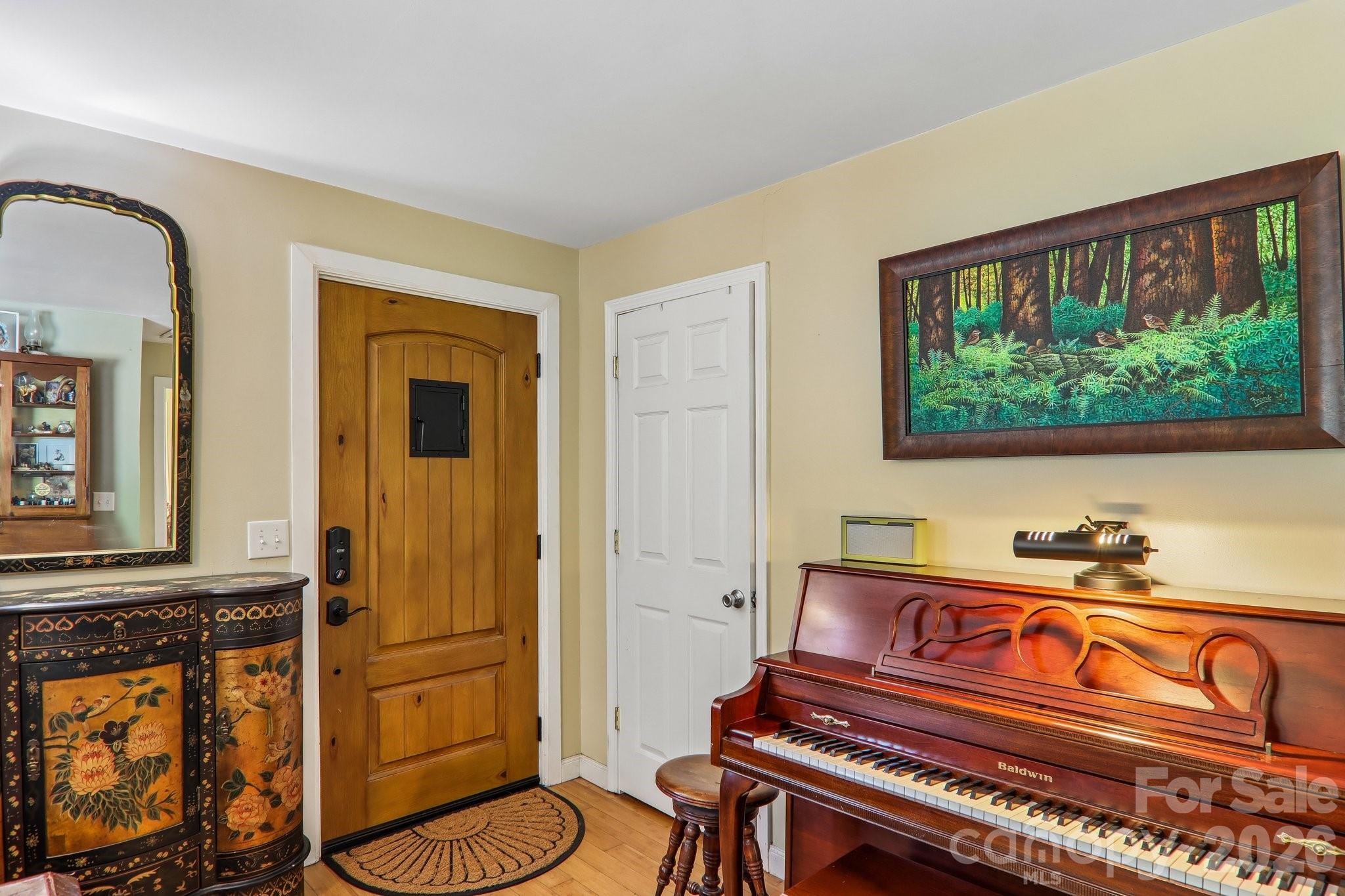 550 Lickstone Road Property Photo 8