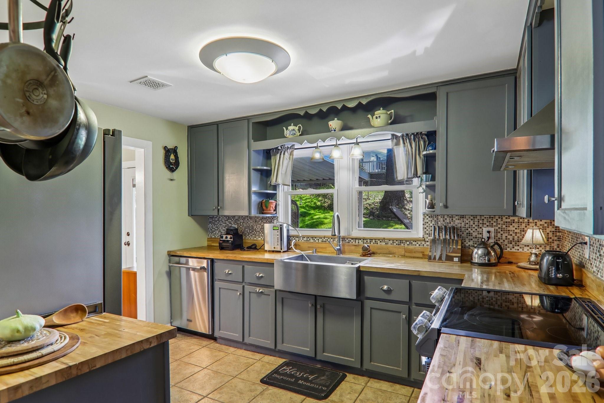 550 Lickstone Road Property Photo 17