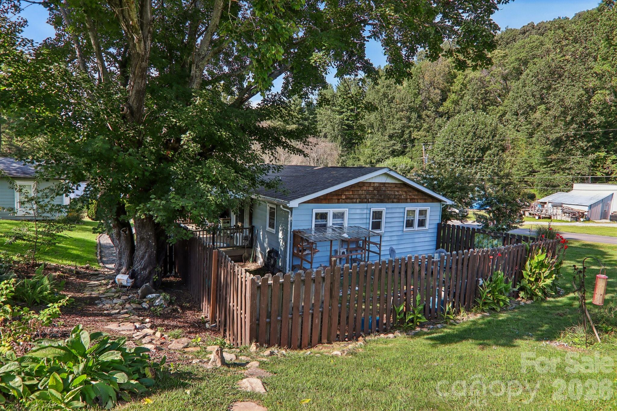 550 Lickstone Road Property Photo 31