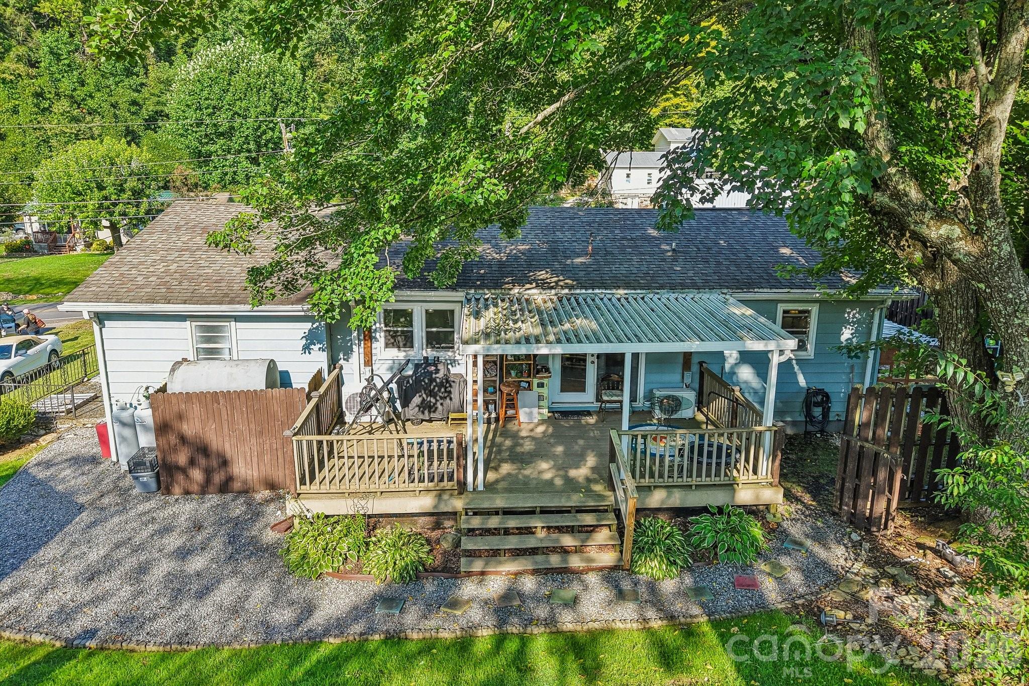 550 Lickstone Road Property Photo 42