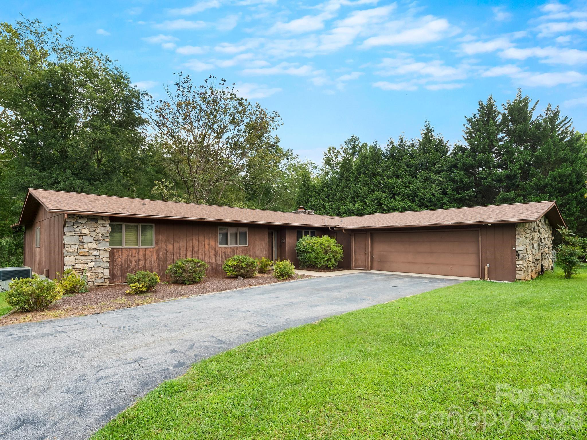343 White Pine Drive Property Photo 26