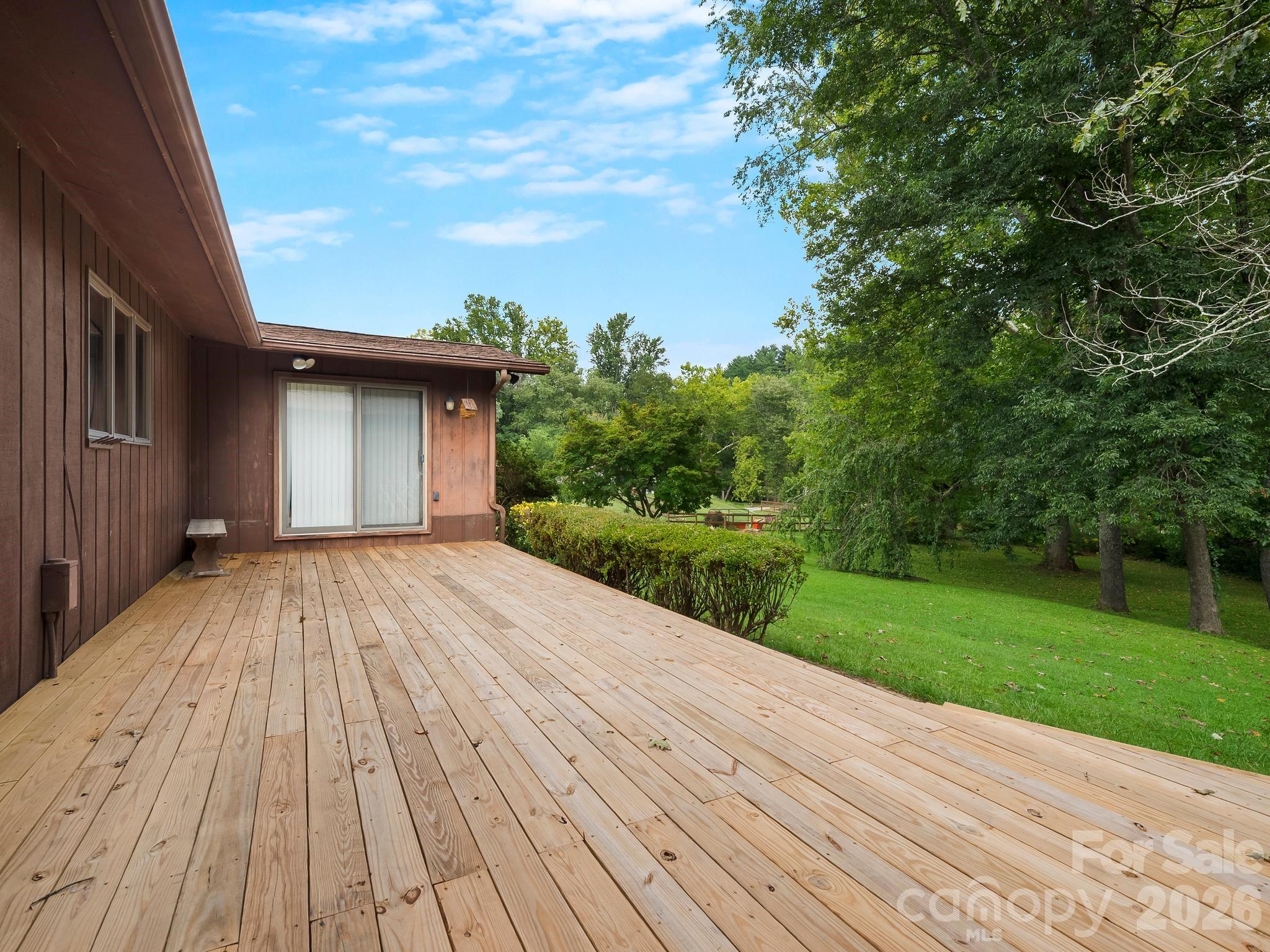 343 White Pine Drive Property Photo 28