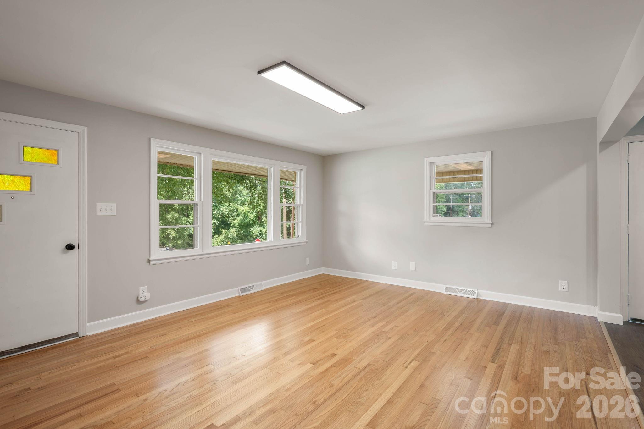 901 S 10th Street Property Photo 5