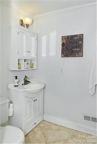 6609 Morganford Road Property Photo 11