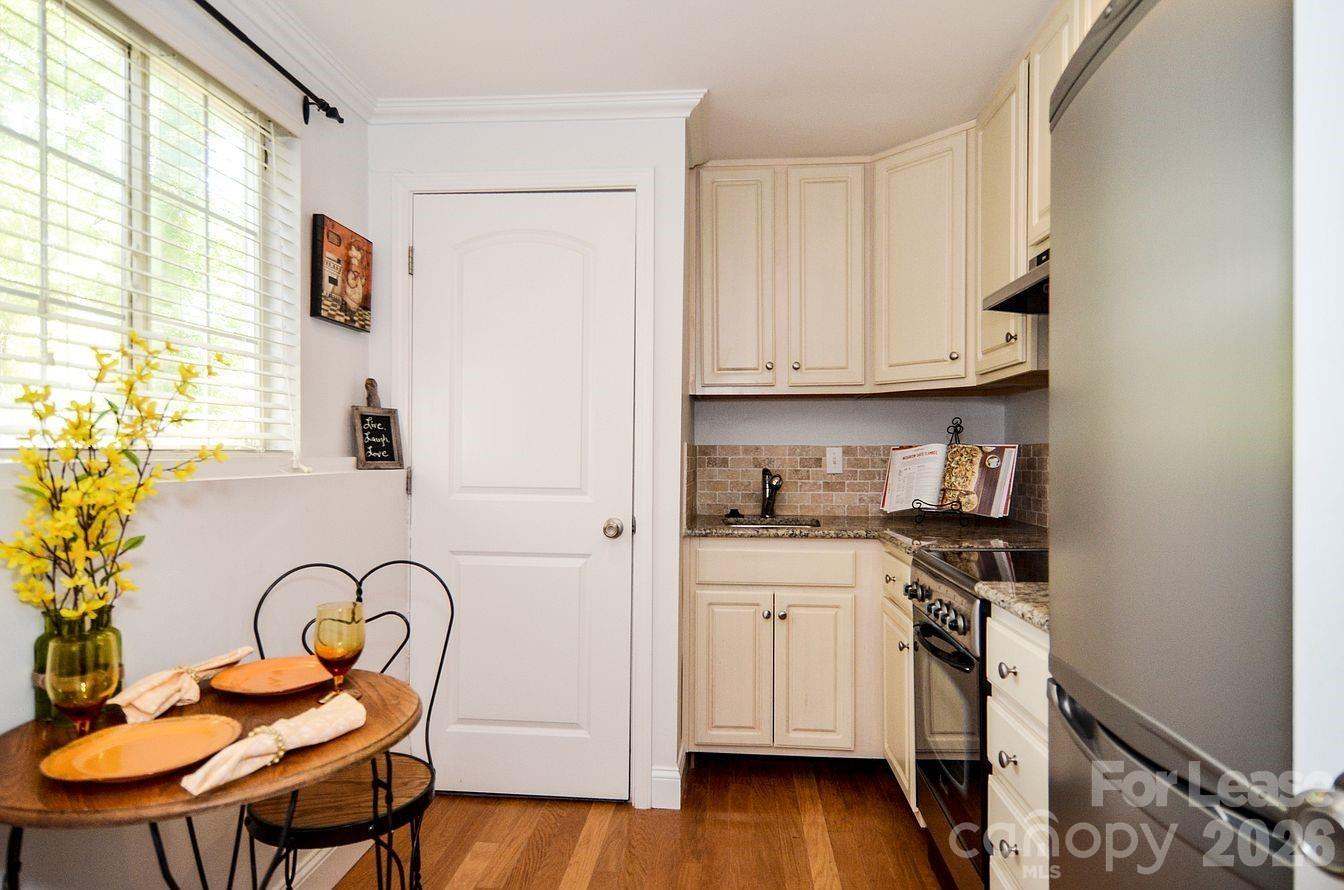 6609 Morganford Road Property Photo 18