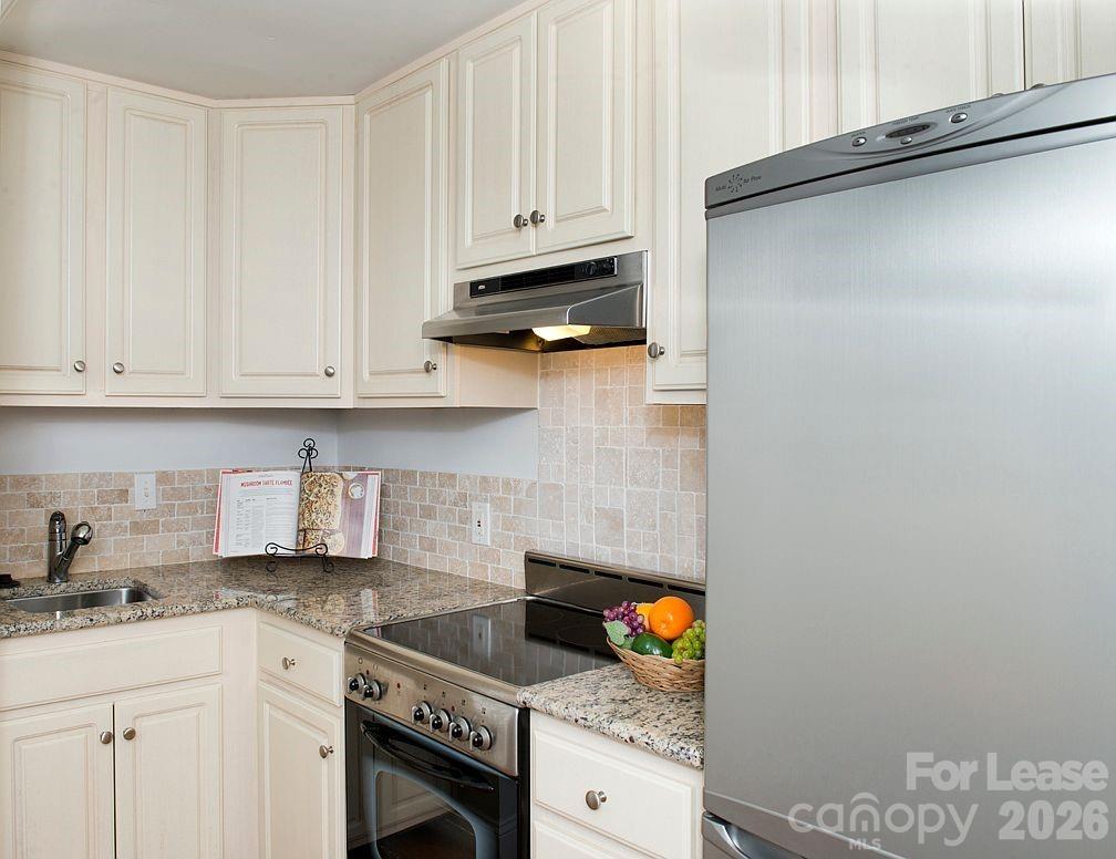 6609 Morganford Road Property Photo 20