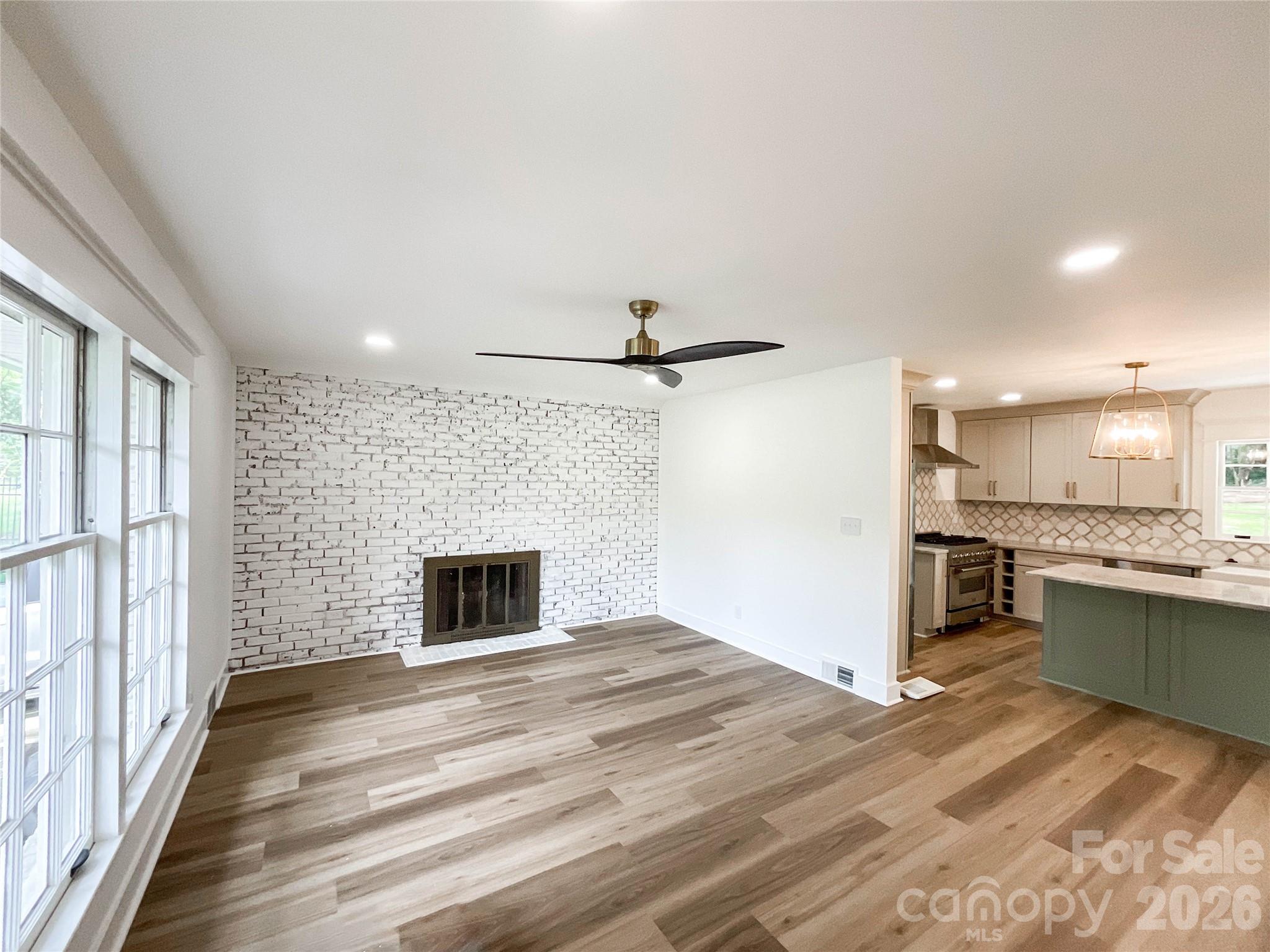 3011 Parkstone Drive Property Photo 11