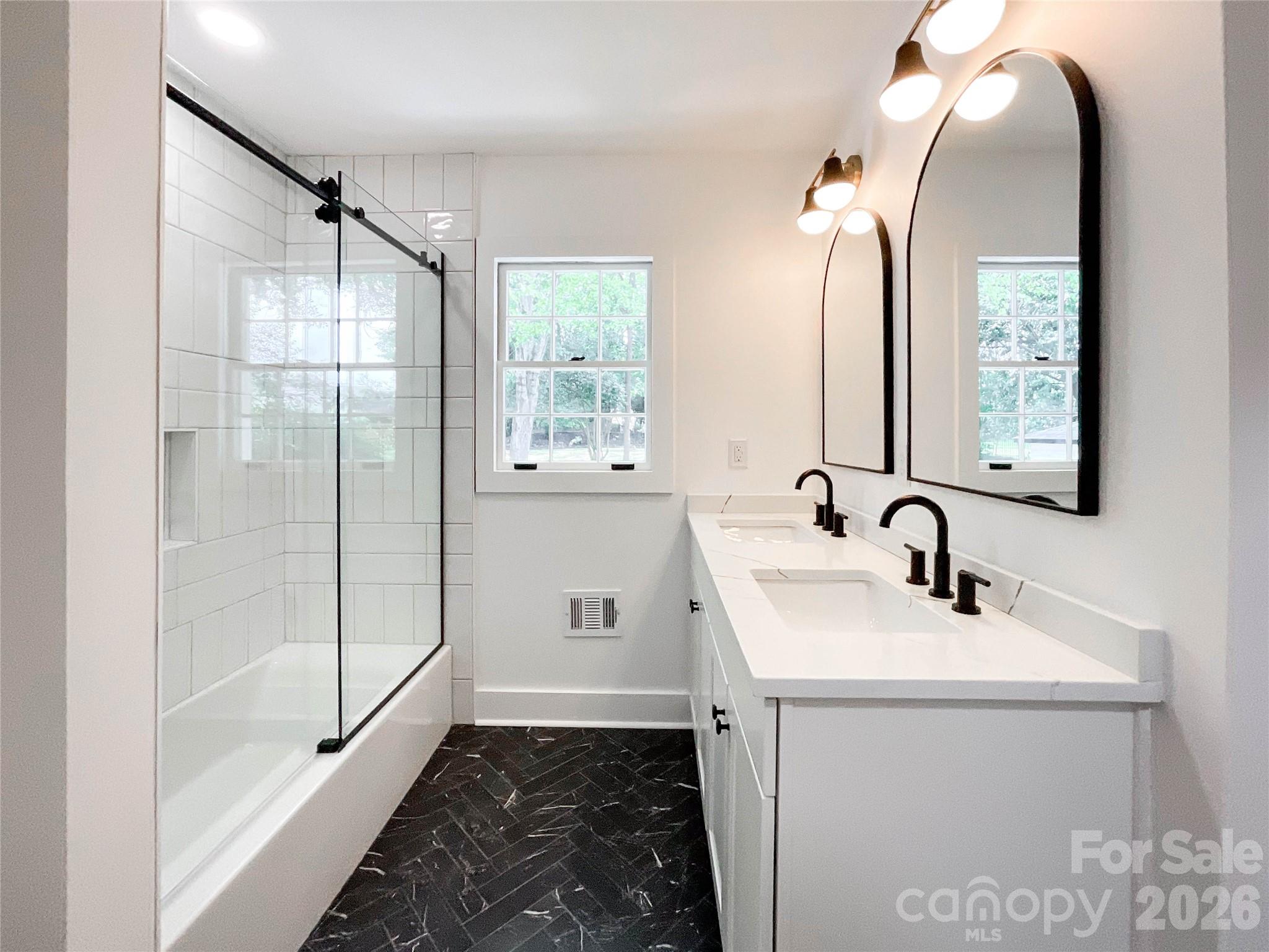 3011 Parkstone Drive Property Photo 19