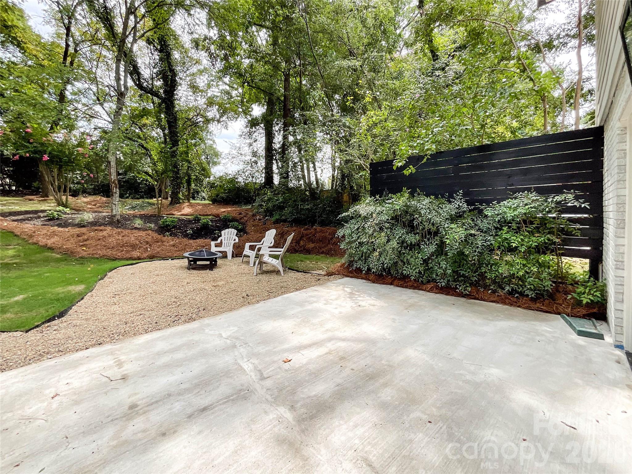 3011 Parkstone Drive Property Photo 25