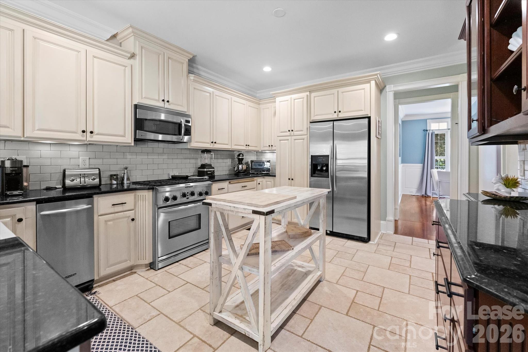 4552 Sawgrass Court Property Photo 17
