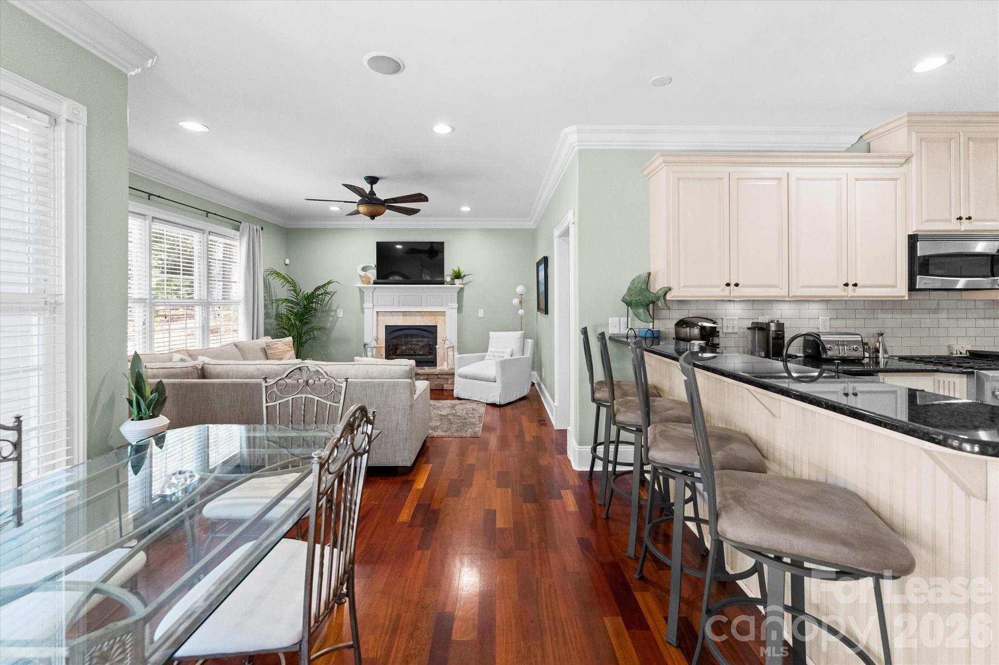 4552 Sawgrass Court Property Photo 19