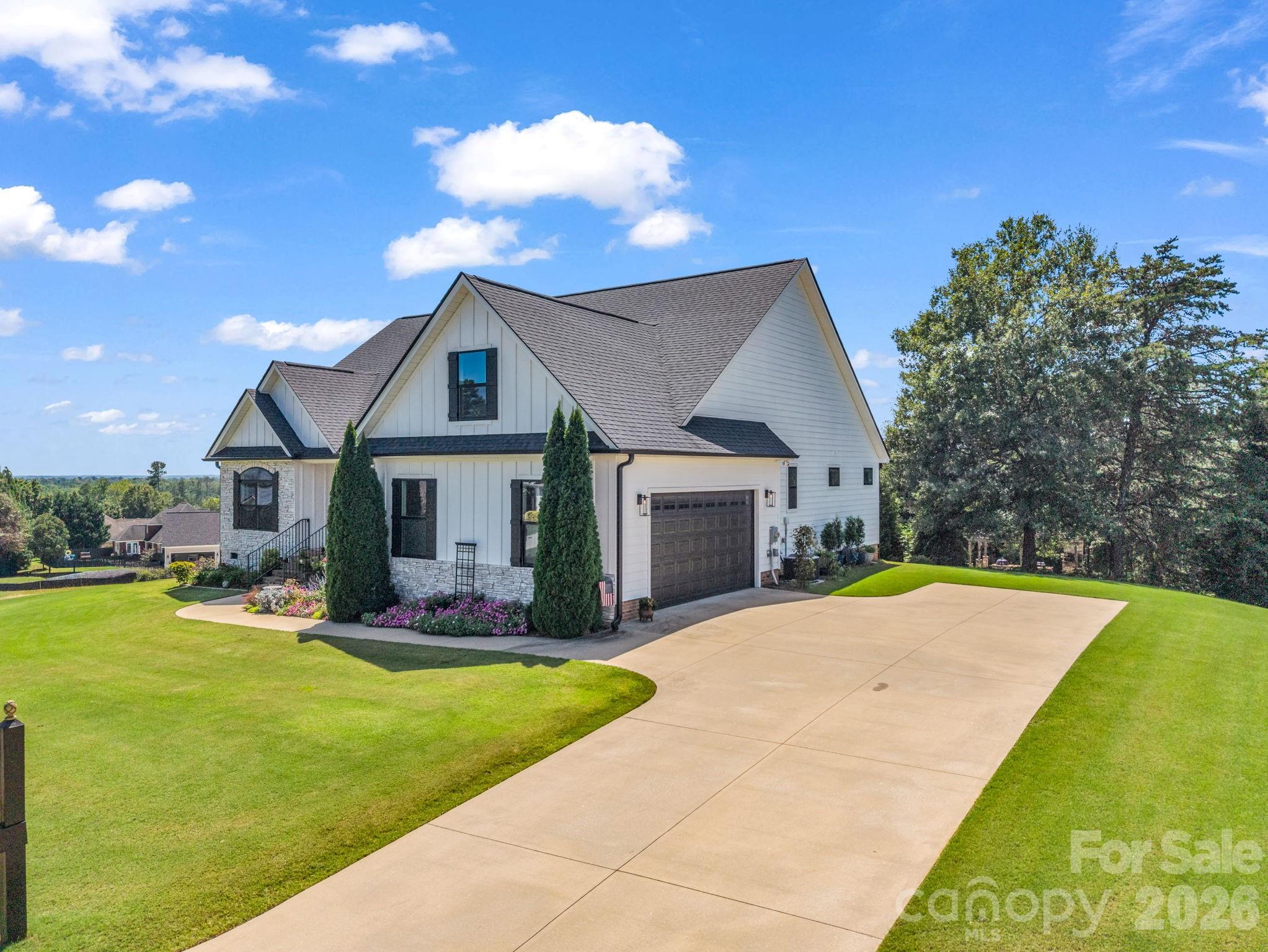 718 Tinsberry Lane Property Photo 4