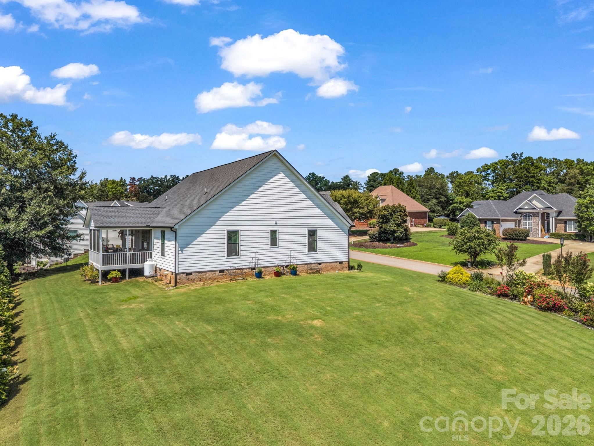718 Tinsberry Lane Property Photo 6