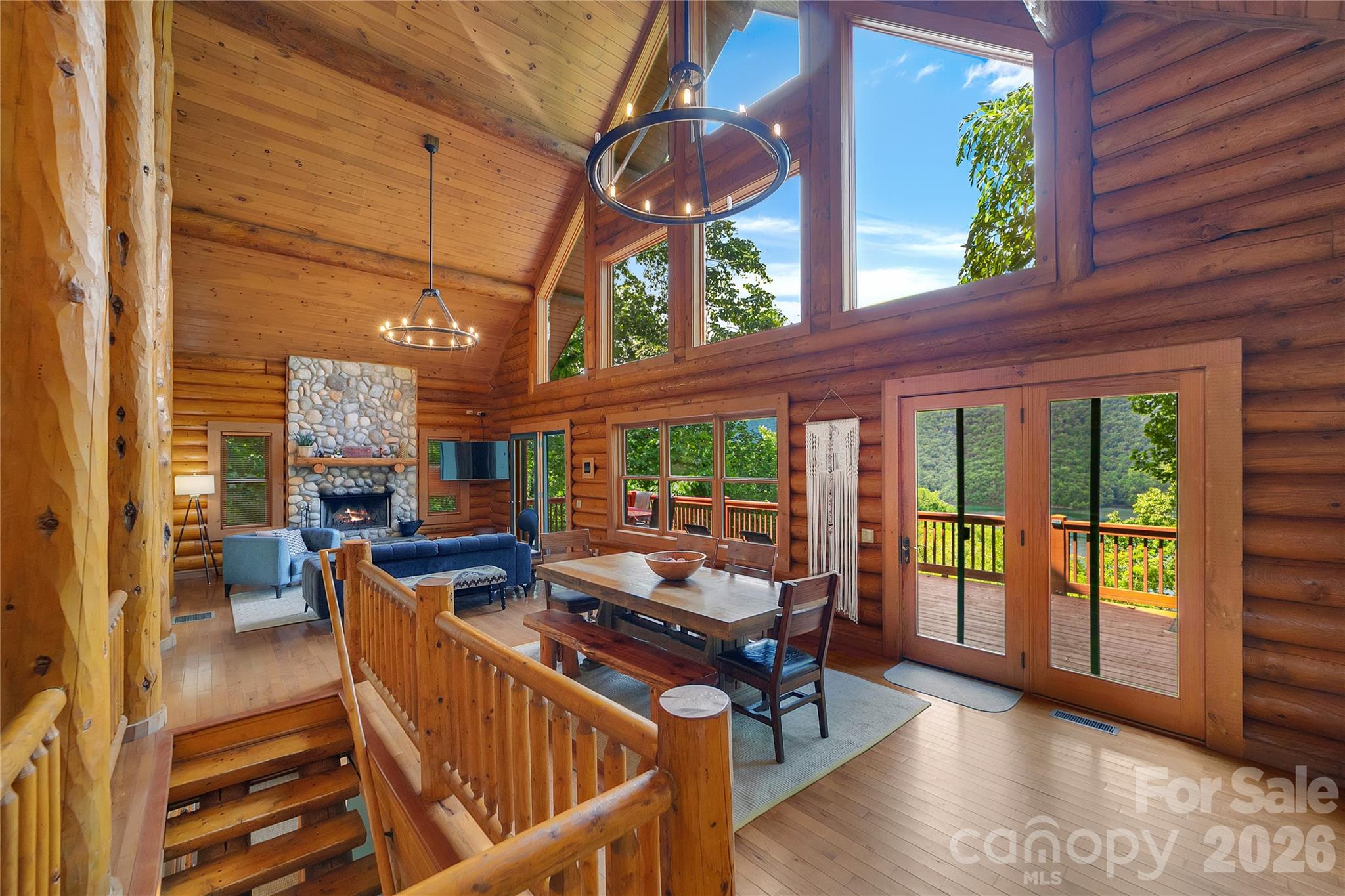 135 Ridge Top Drive Property Photo 6