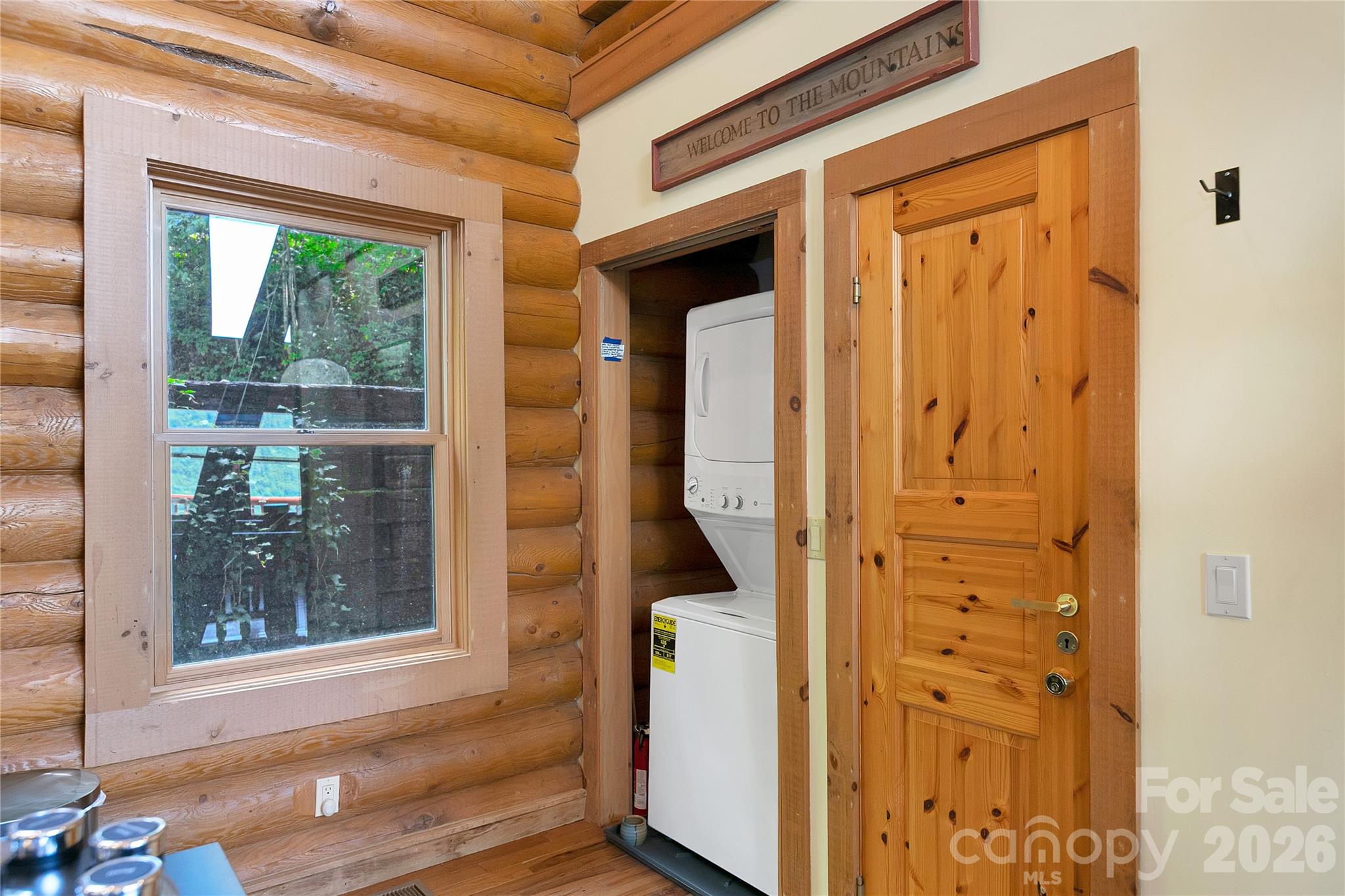 135 Ridge Top Drive Property Photo 18