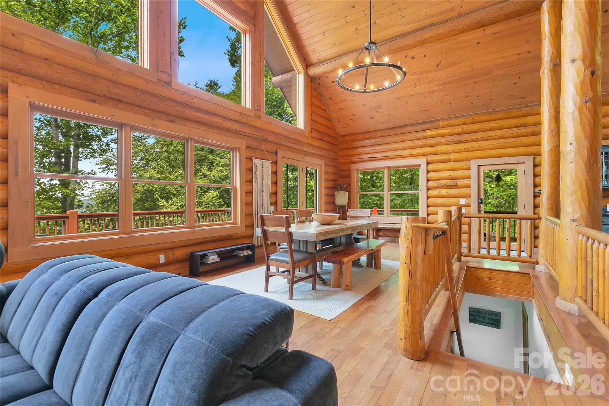 135 Ridge Top Drive Property Photo 20