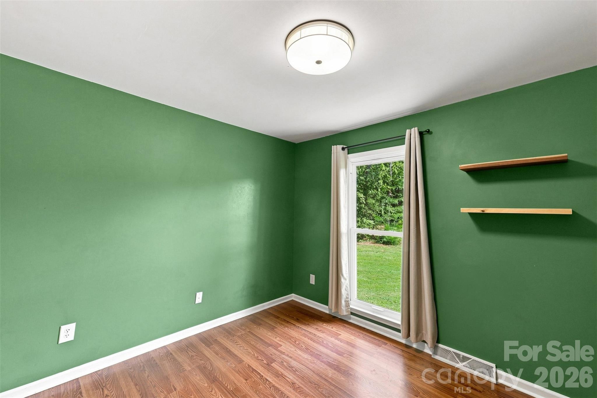 1405 Woodlark Place Property Photo 15