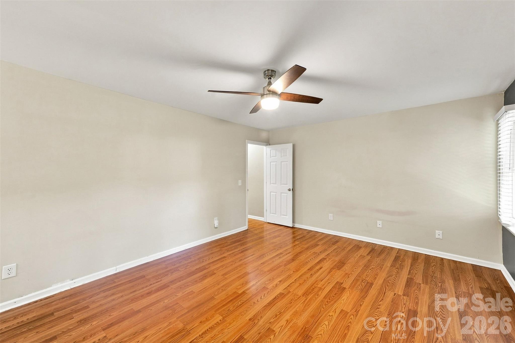 1405 Woodlark Place Property Photo 20