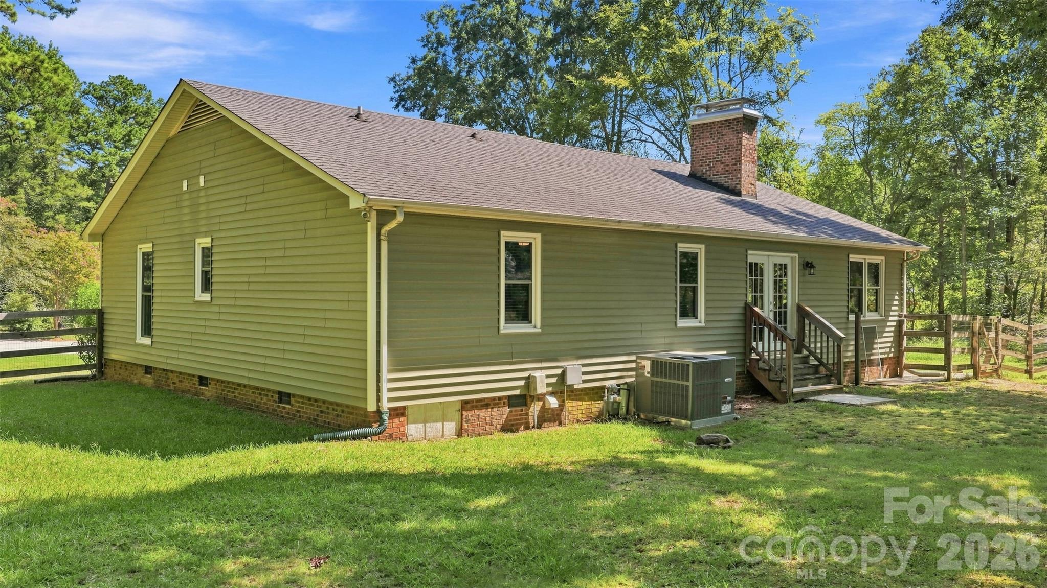 1405 Woodlark Place Property Photo 27