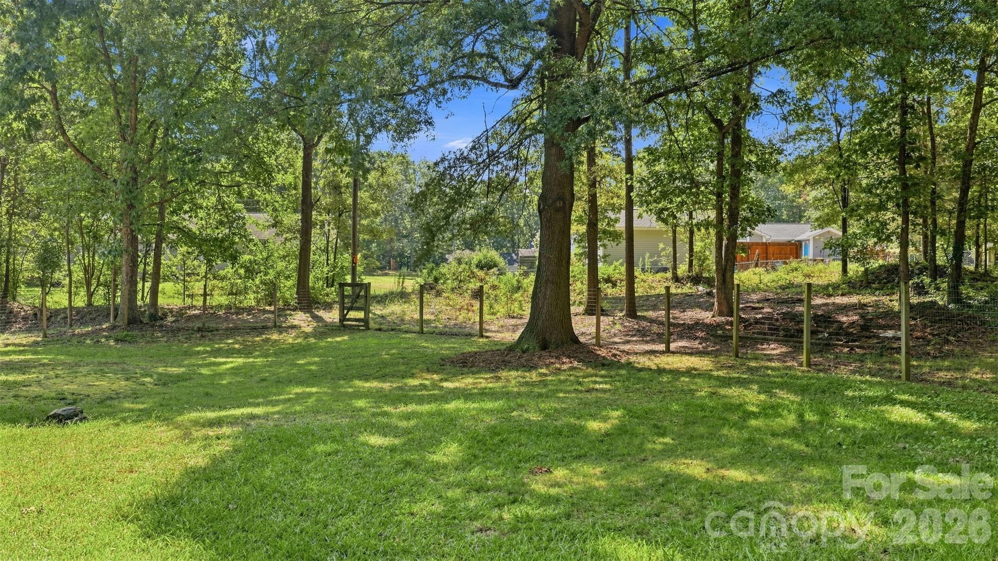 1405 Woodlark Place Property Photo 31