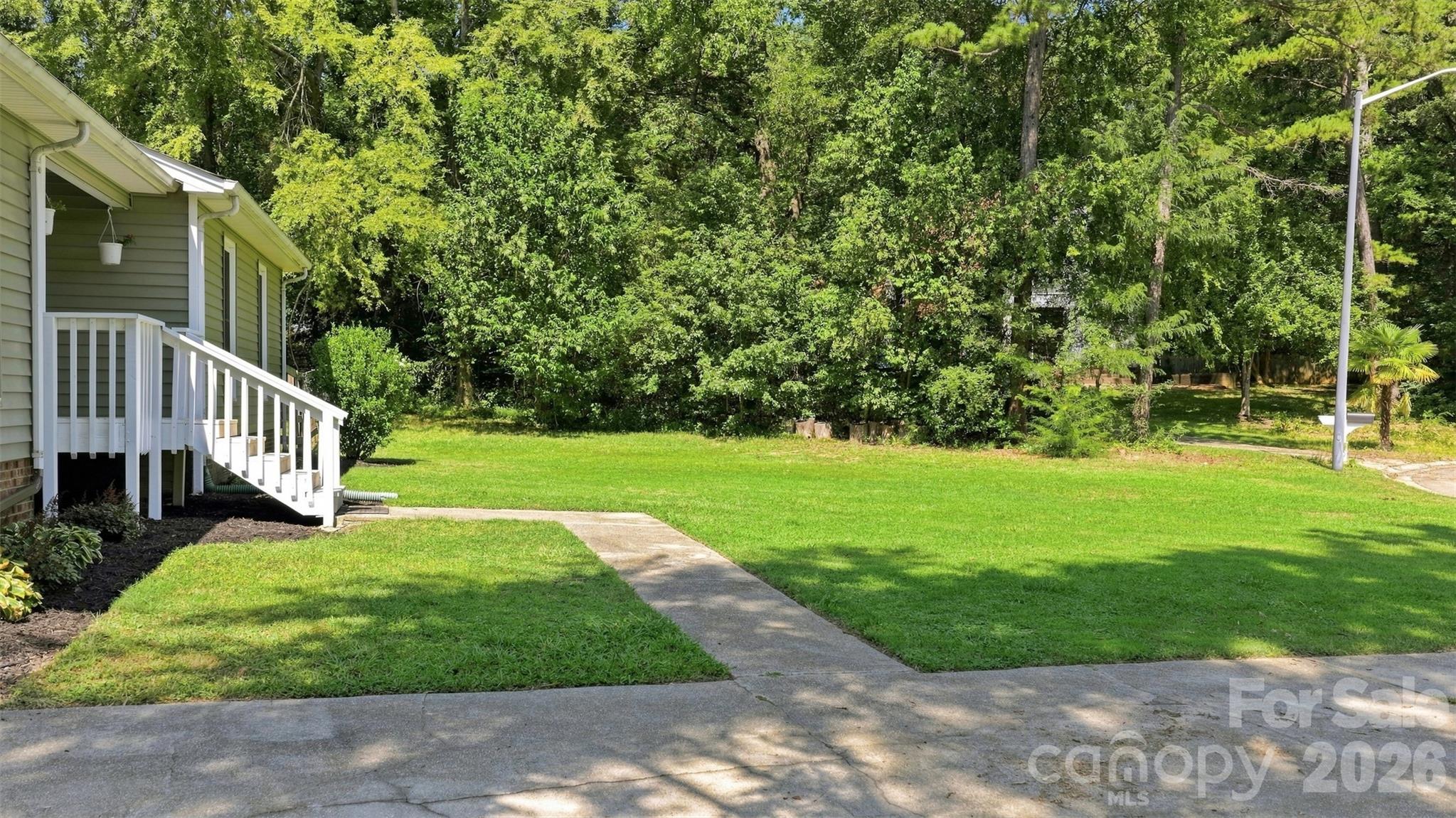 1405 Woodlark Place Property Photo 32