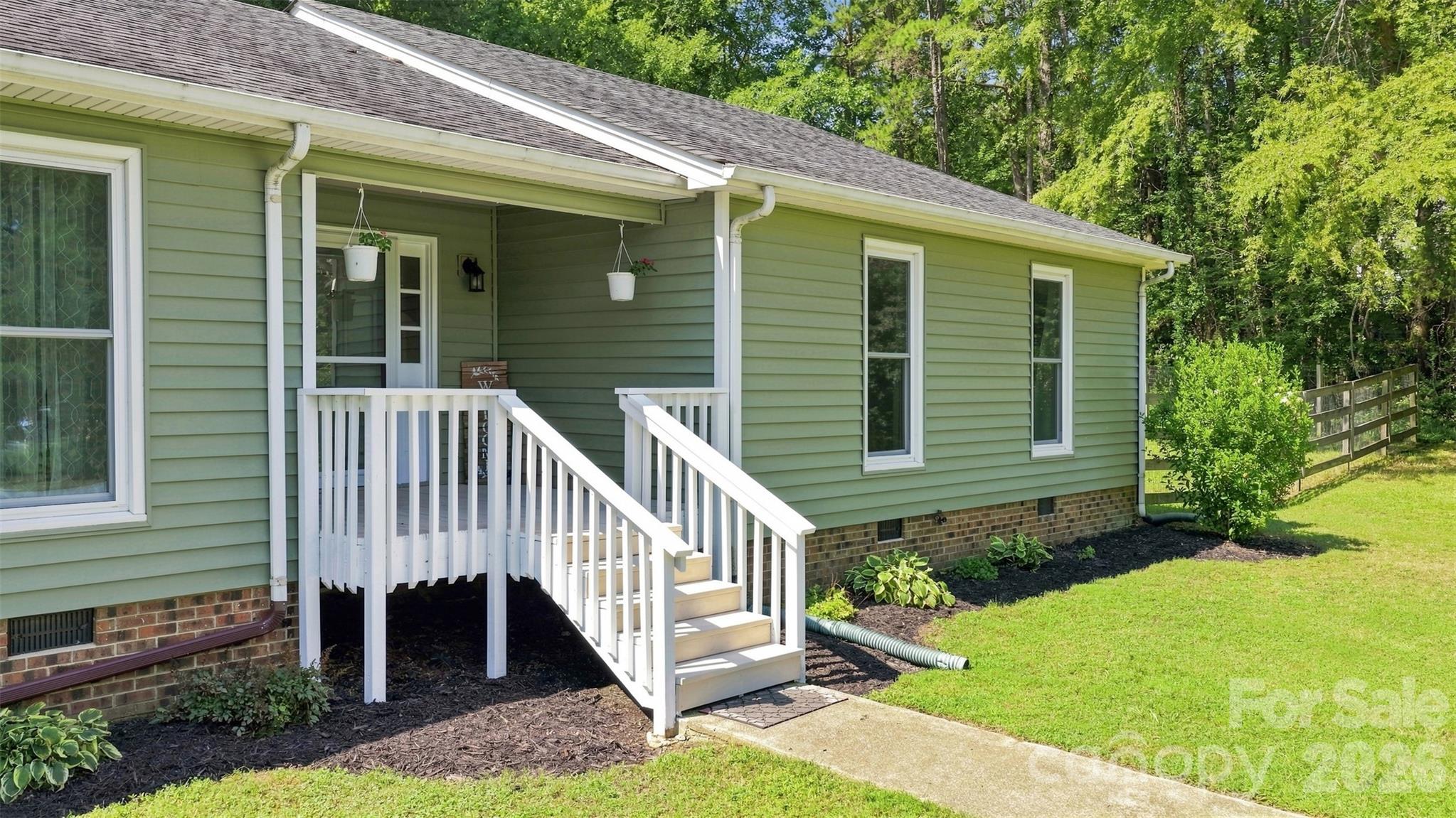 1405 Woodlark Place Property Photo 33